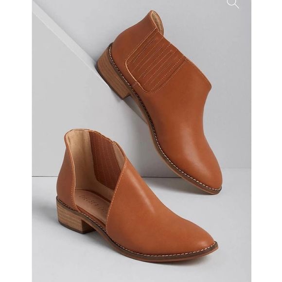 ModCloth Making The Cut Bootie - Picture 1 of 5